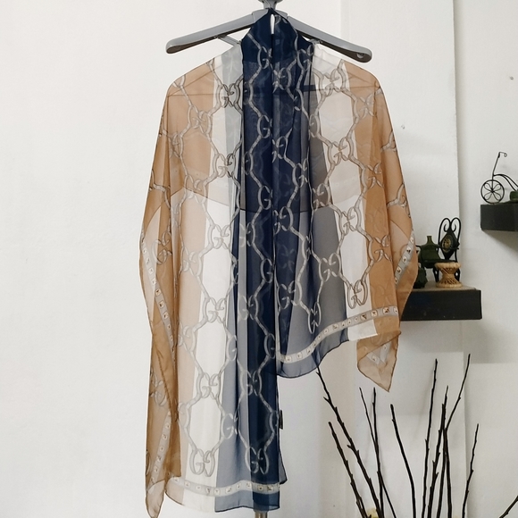 Gucci Accessories - Vintage Gucci Silk Scarf